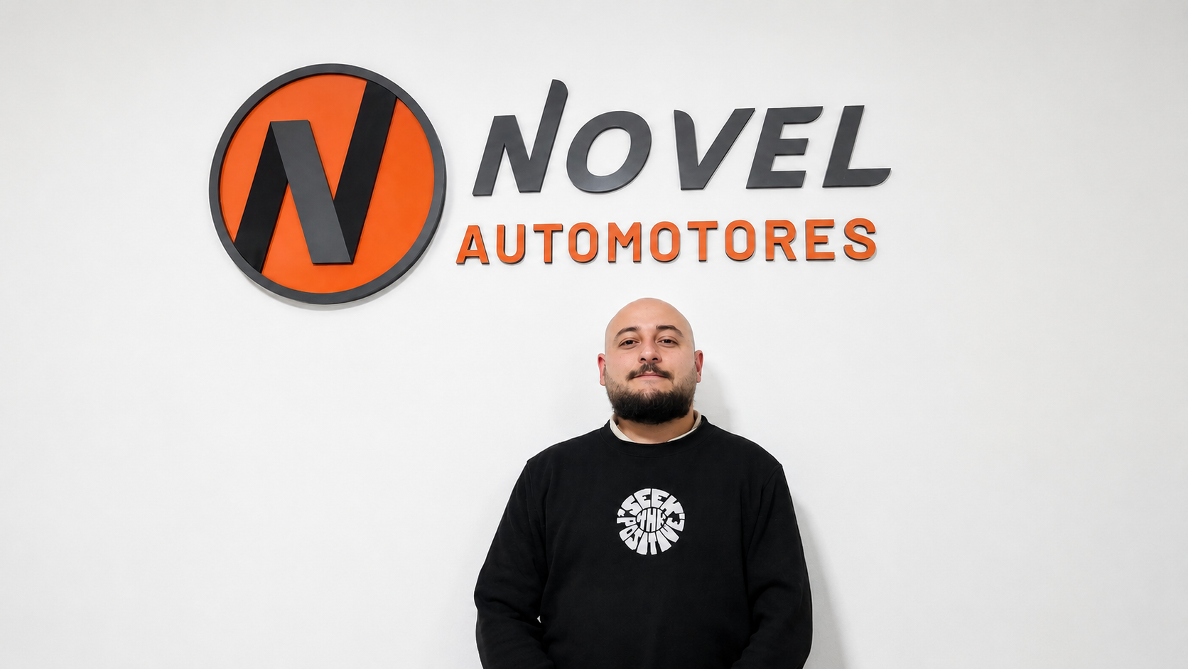 Fernando Villaroel — Equipo Comercial